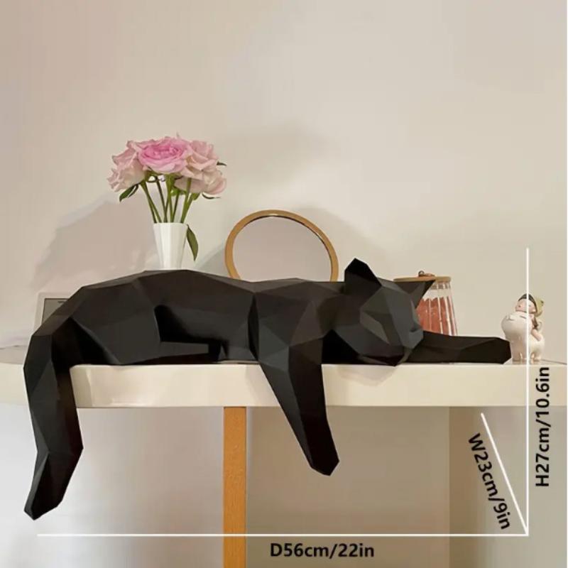 Desk Setup Black - تمثال قطة باللون الأسود والأبيض -