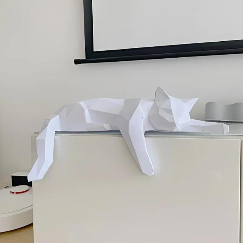 تمثال قطة باللون الأسود والأبي - مراجعة Desk Setup Black وسعره