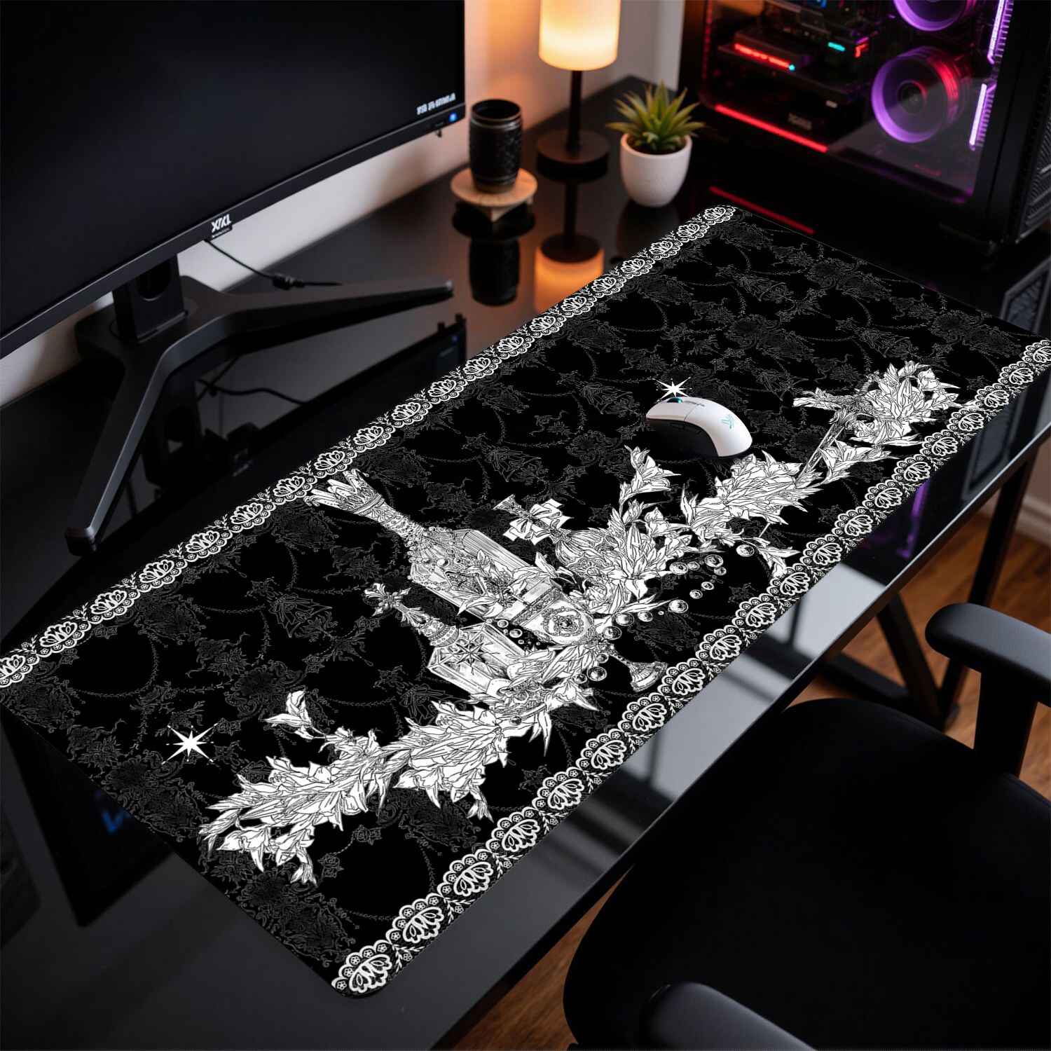لوحة ماوس بتصميم مبنى قوطي من  - مراجعة Desk Setup Black وسعره